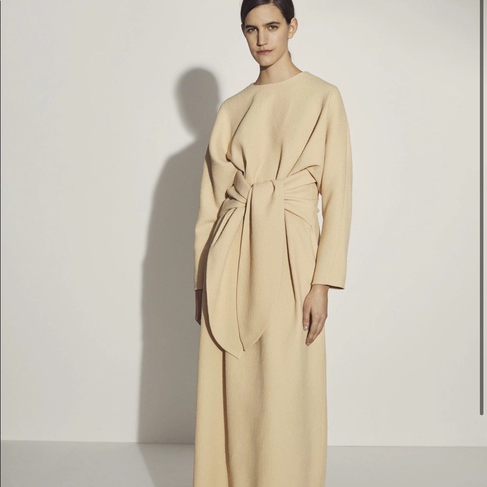 Dress - Picture 2 of 7